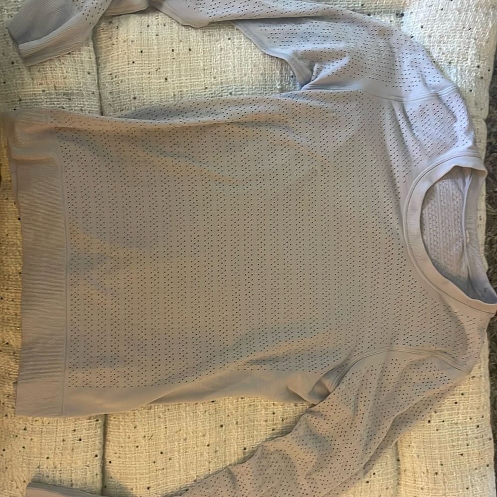 lululemon breathable long sleeve